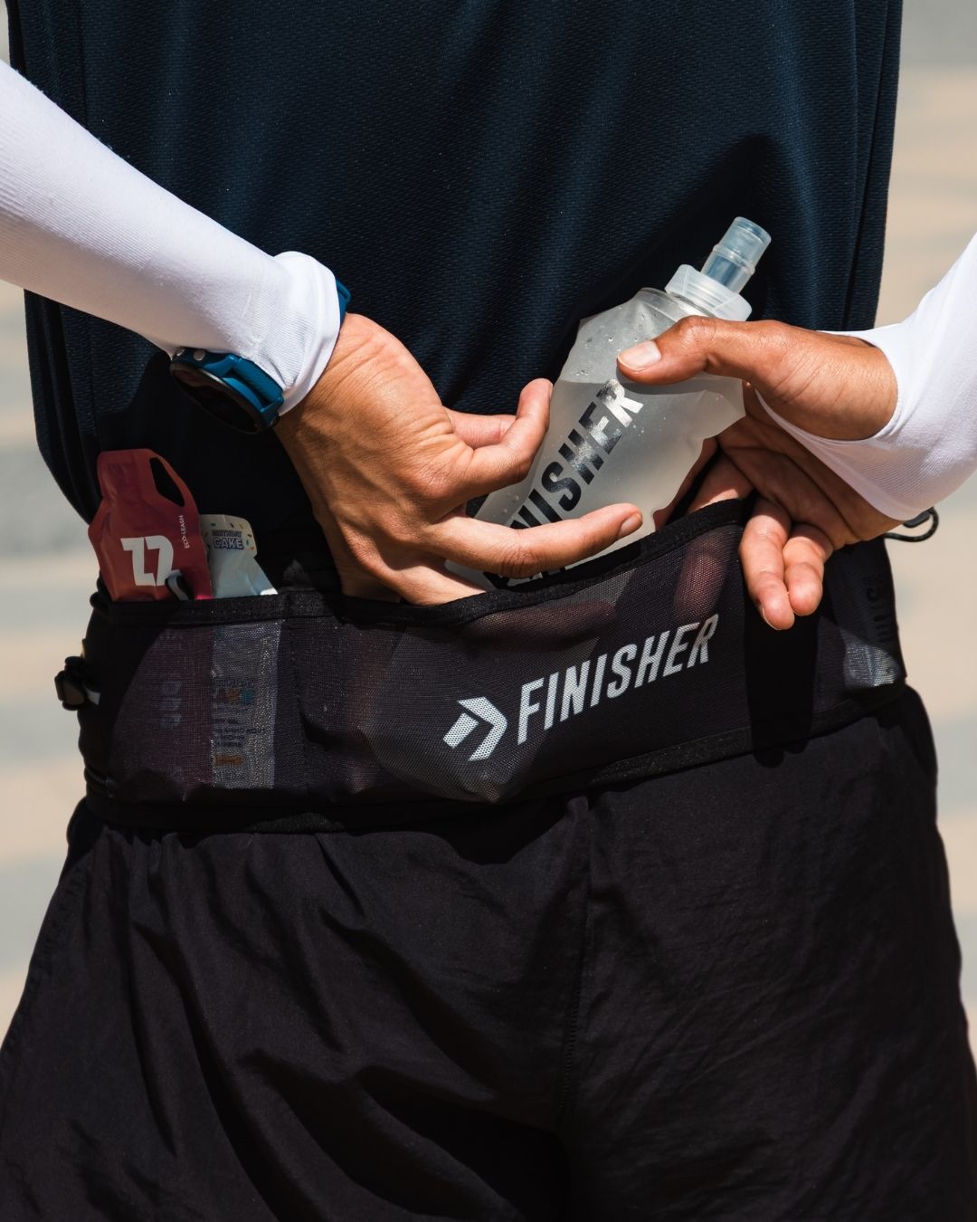 BANANOS, VEST & BOTELLAS