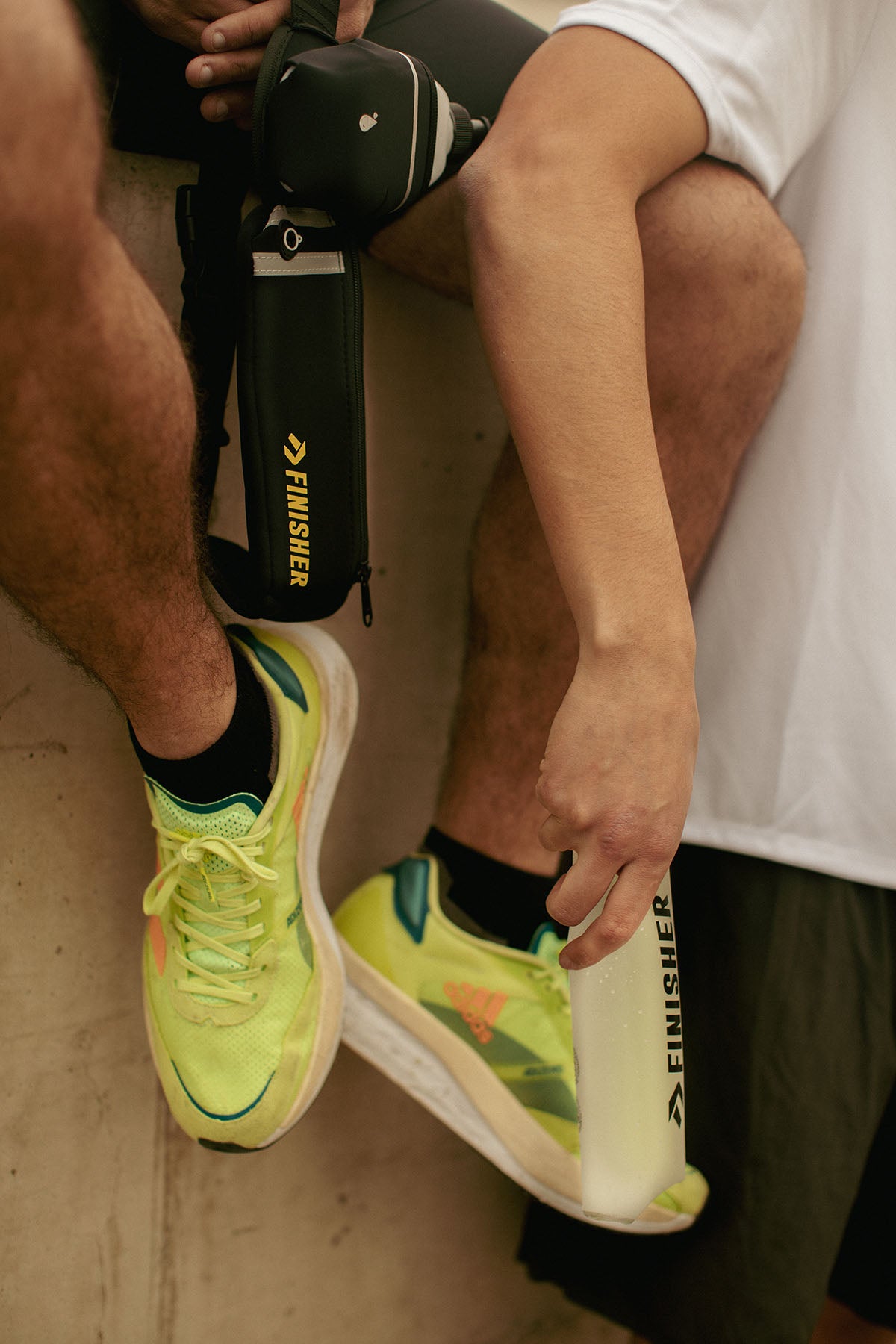 Banano Running con Botella Emil Finisher Negro