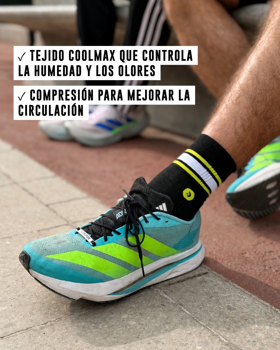 Calcetines de Running Finisher RaceDay Sprinter Lightweight con Compresión – Crew Negro